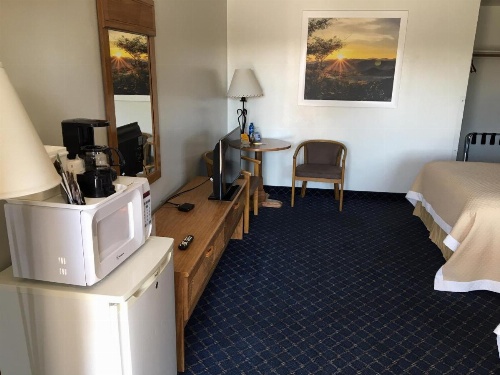 Days Inn by Wyndham Worland image 17