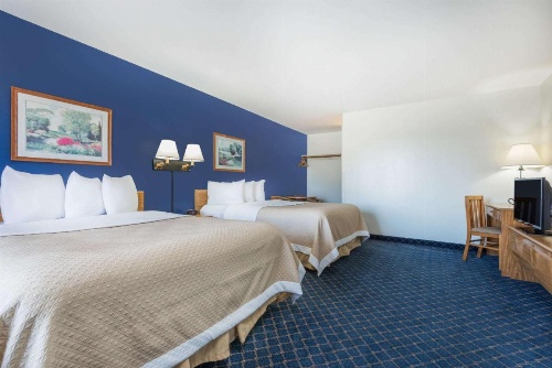 Days Inn by Wyndham Worland image 29