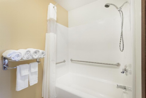 Days Inn by Wyndham Worland image 6