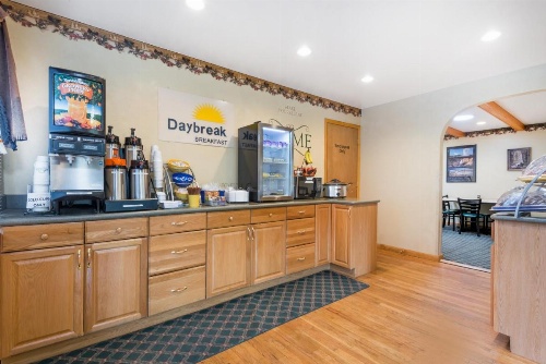 Days Inn by Wyndham Worland image 7